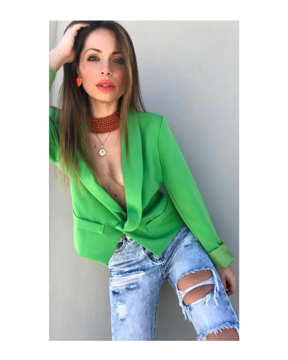 Blazer taglio pinguino con bottone oro! - immagine 3