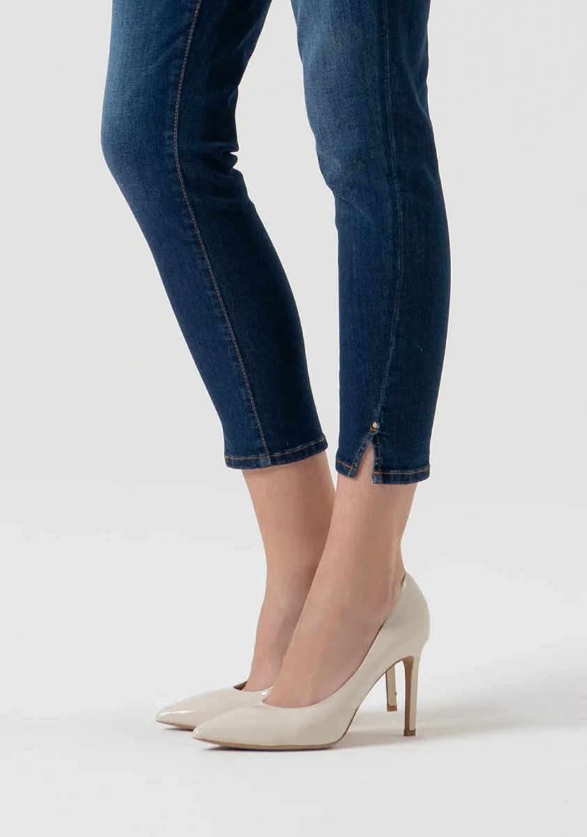 Jeans Slim Cropped Effetto Push Up - immagine 4