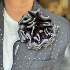 Spilla fiore in satin