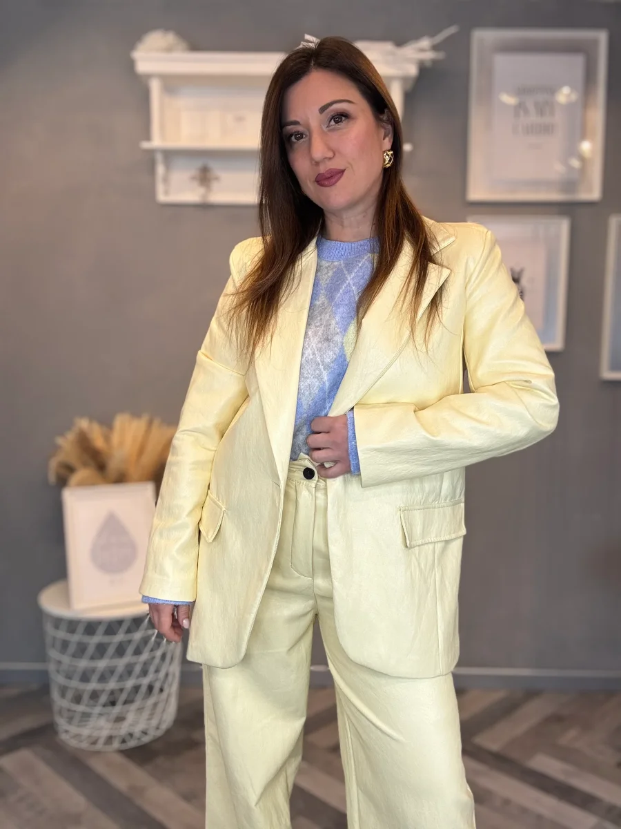 Blazer ecopelle giallo pastello - immagine 3