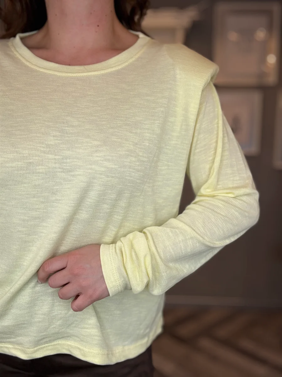 Maglia soft spalline giallo pastello - immagine 4