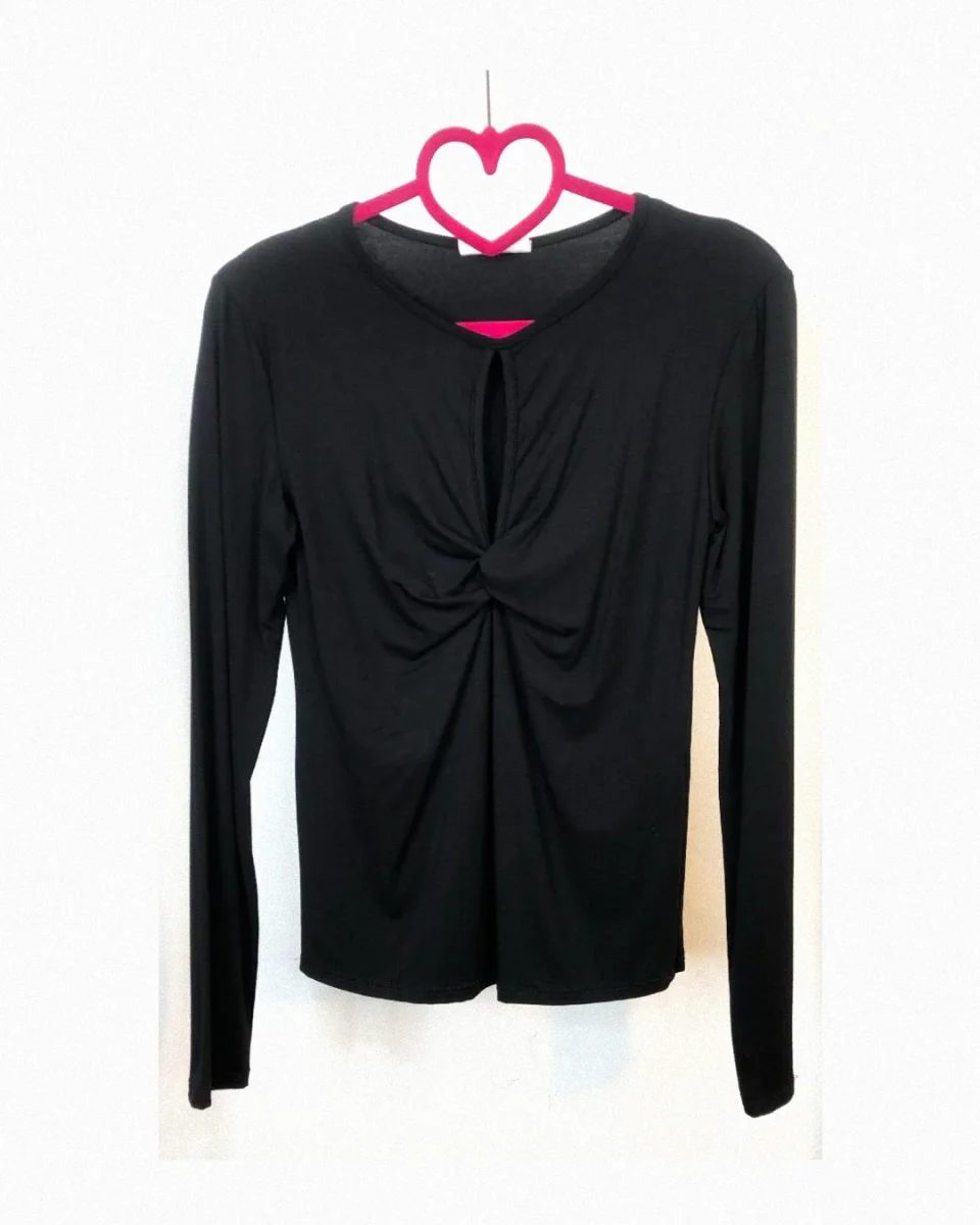Maglia nera basic 95% viscosa: crop o regular! - immagine 2